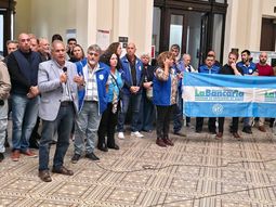 la bancaria confirmo un paro de 24 horas para el proximo lunes 27 de abril: el motivo la bancaria confirmo un paro de 24 horas para el proximo lunes 27 de abril: el motivo