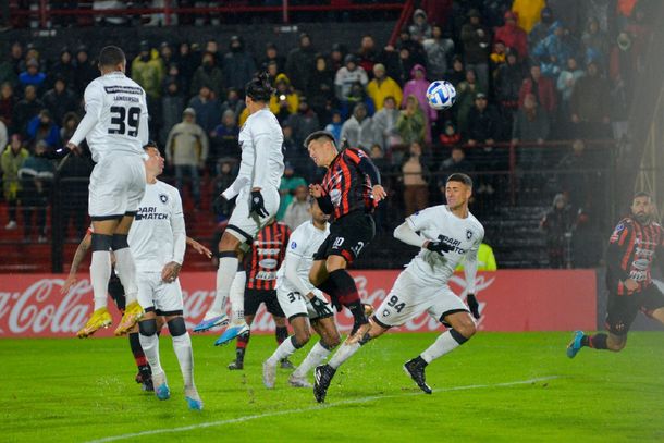 Copa Sudamericana: Patronato cayó de local ante Botafogo y complicó su clasificación a octavos