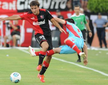 Newells y Arsenal empataron y no pudieron subirse a la punta