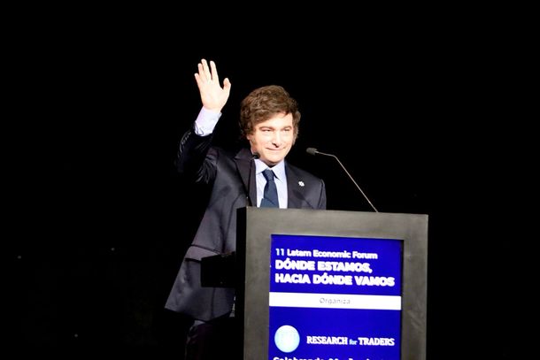Javier Milei dice que no existe la explotación laboral: Salvo de los trabajadores a los empresarios...