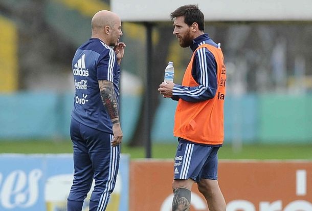 Messi llegó al país y se suma a los entrenamientos con la Selección