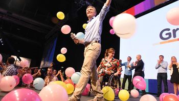 asi se vivio la victoria de mauricio macri en la sede de cambiemos asi se vivio la victoria de mauricio macri en la sede de cambiemos