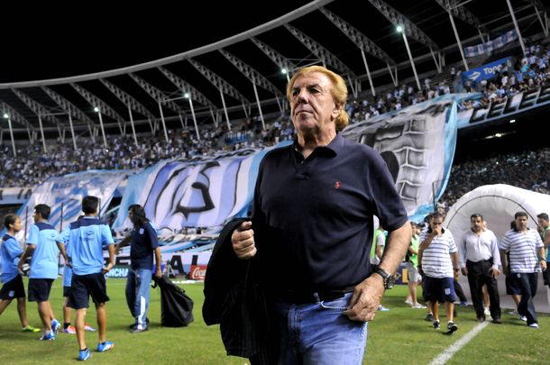 #GraciasMostaza: las muestras de cariño de los hinchas de Racing a Merlo tras la renuncia