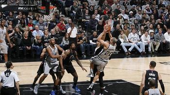 leyenda viva: ginobili alcanzo los 1300 triples en su carrera leyenda viva: ginobili alcanzo los 1300 triples en su carrera