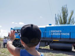 El Gobierno le responde a Dietrich: Quisieron matar al tren y les duele que esté vivo