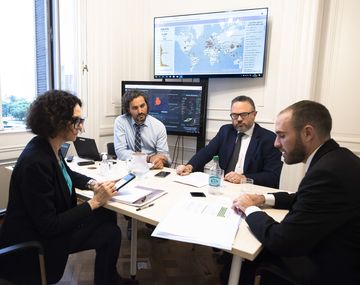 Cecilia Todesca, Santiago Cafiero, Mart&iacute;n Kulfas y Mart&iacute;n Guzm&aacute;n