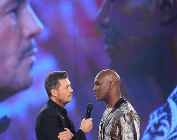 Evander Holyfield volvió a ShowMatch ¡y mirá cómo bailó cumbia!