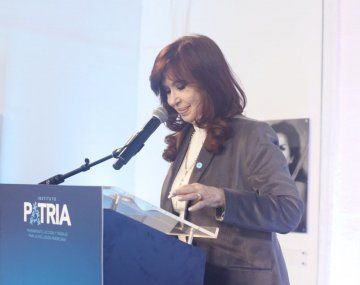 Cristina Kirchner explicó por qué el superávit de Milei es trucho