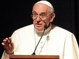 El Papa no descarta que hombres casados cumplan funciones sacerdotales El Papa no descarta que hombres casados cumplan funciones sacerdotales