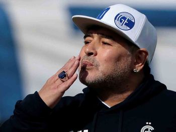 Gobernadores de todo el país despiden a Diego Maradona entre la tristeza y los agradecimientos