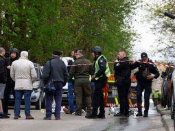 tiroteo en kiev: un hombre mato a seis personas, tomo rehenes y fue abatido por la policia tiroteo en kiev: un hombre mato a seis personas, tomo rehenes y fue abatido por la policia