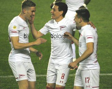 El gol de Estudiantes a  Banfield en 13 segundos