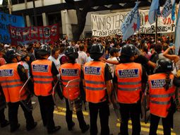 despues del reto de cristina kirchner, barrios de pie volvio a cortar las calles despues del reto de cristina kirchner, barrios de pie volvio a cortar las calles