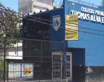 Víctimas y victimarios son alumnos del Colegio Thomas Alva Edison.