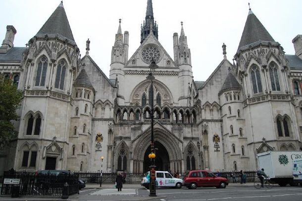 La misógina declaración de un juez en Inglaterra: Es un derecho fundamental que un hombre tenga sexo con su mujer