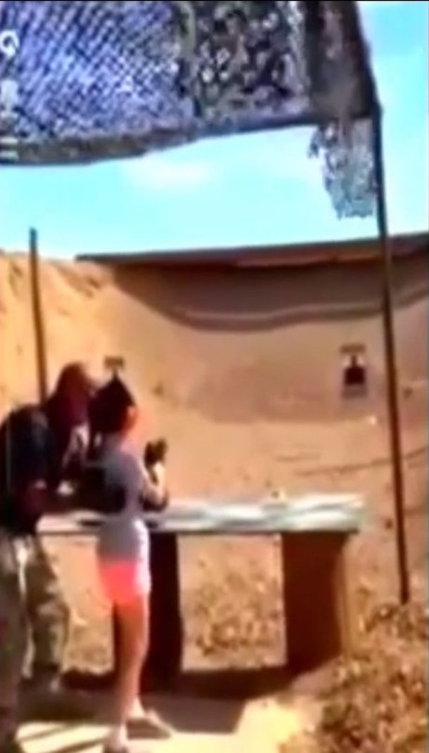 Una nena de nueve años mata por error a su instructor