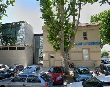 Qué revela la autopsia al turista francés que murió en una comisaría de Retiro