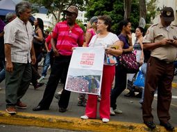 piden unirse en oracion por la salud de hugo chavez piden unirse en oracion por la salud de hugo chavez
