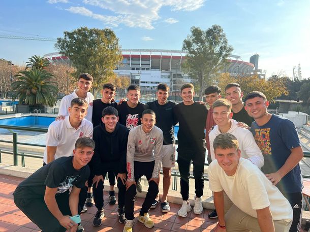 La visita de un campeón del Mundo: River recibió a Julián Álvarez