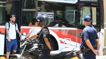 Messi se descompuso en el vuelo a San Juan Messi se descompuso en el vuelo a San Juan