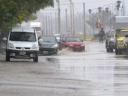 #inundacionneuquen: ya son 1300 evacuados y esperan la peor tormenta en 40 anos #inundacionneuquen: ya son 1300 evacuados y esperan la peor tormenta en 40 anos