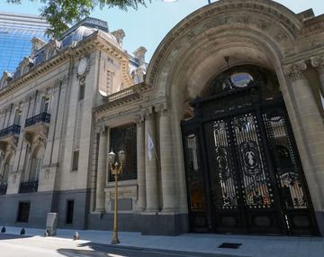 El Gobierno subasta el edificio de Cancillería