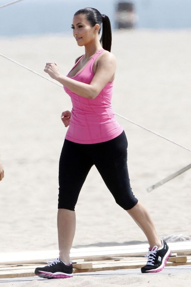 Kim-kardashian-shape-ups-commercial-02-FP-7150089-480x720