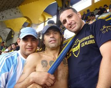 Maxi Mazzaro, Paquinco y Mauro Martín, barras de Boca.
