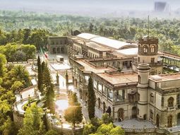 En el Castillo de Chapultepec se acuerda la creación de la Liga de Naciones Americanas en 1945. En el Castillo de Chapultepec se acuerda la creación de la Liga de Naciones Americanas en 1945.