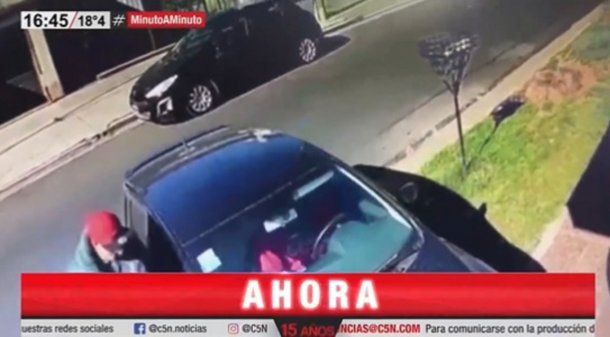 Insólito: le robaron el auto y le pidieron ayuda para encenderlo