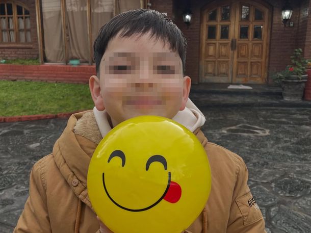 Operaron a Bastian por cuarta vez: sigue con pronóstico reservado