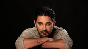 hernan piquin debuta en el teatro astral con me veras volver, algunas historias comienzan con una cancion hernan piquin debuta en el teatro astral con me veras volver, algunas historias comienzan con una cancion