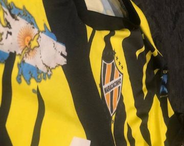 La camiseta de Maracacinho y el homenaje a Malvinas