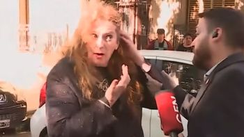 la presunta duena de los autos chocados en flores agredio a un camarografo de c5n la presunta duena de los autos chocados en flores agredio a un camarografo de c5n