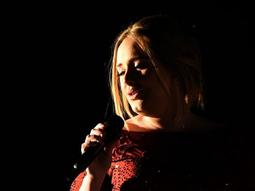 Adele tuvo que cancelar dos shows en Londres: ¿qué problema sufre?