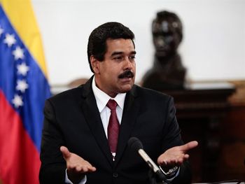 Maduro pone fin a la venta racionada de alimentos