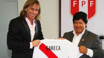 ricardo gareca llego a peru para hacerse cargo de la seleccion ricardo gareca llego a peru para hacerse cargo de la seleccion