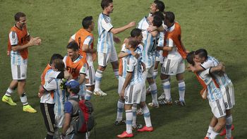 #encuestam1: ¿como crees que le ira a la seleccion frente a holanda en semifinales? #encuestam1: ¿como crees que le ira a la seleccion frente a holanda en semifinales?