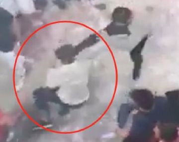 Le da una patada mortal en la cabeza durante una pelea en un boliche