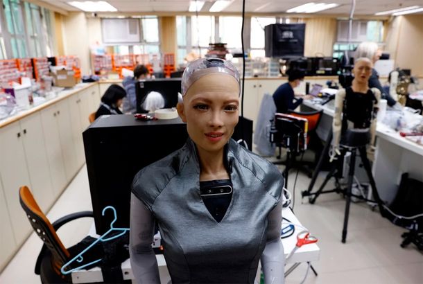 Fabricarán más unidades de Sophia, la robot que prometió destruir a la humanidad