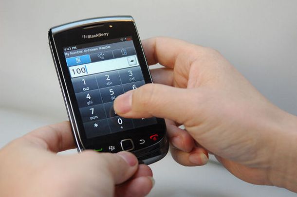 Blackberry-bold-9800-3