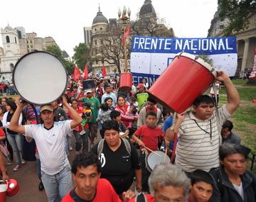 Miles de militantes se manifestaron en Plaza de Mayo