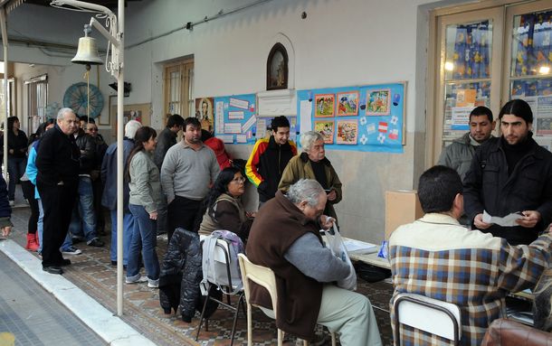 El lunes no habrá clases en las escuelas donde se vote