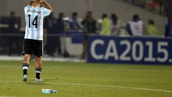 la imagen mas triste de mascherano y el karma de no ganar copas la imagen mas triste de mascherano y el karma de no ganar copas
