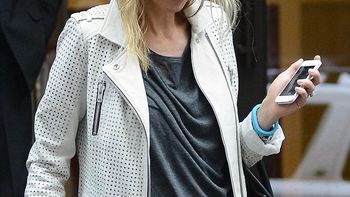 Gwyneth Paltrow, de entre casa por las calles de Tribeca Gwyneth Paltrow, de entre casa por las calles de Tribeca