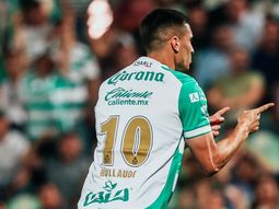 de la sombra en boca al estrellato en mexico: riquelme lo trajo de europa y ahora recupero su nivel de la sombra en boca al estrellato en mexico: riquelme lo trajo de europa y ahora recupero su nivel