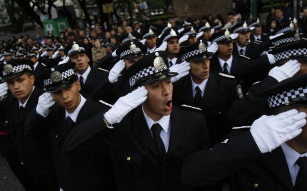 Sigue el #NiembroGate: su escuela de periodismo dio cursos a la Metropolitana