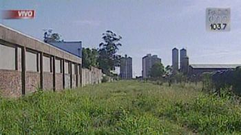 hallan muerta a una adolescente de 15 anos en un baldio de ezpeleta hallan muerta a una adolescente de 15 anos en un baldio de ezpeleta