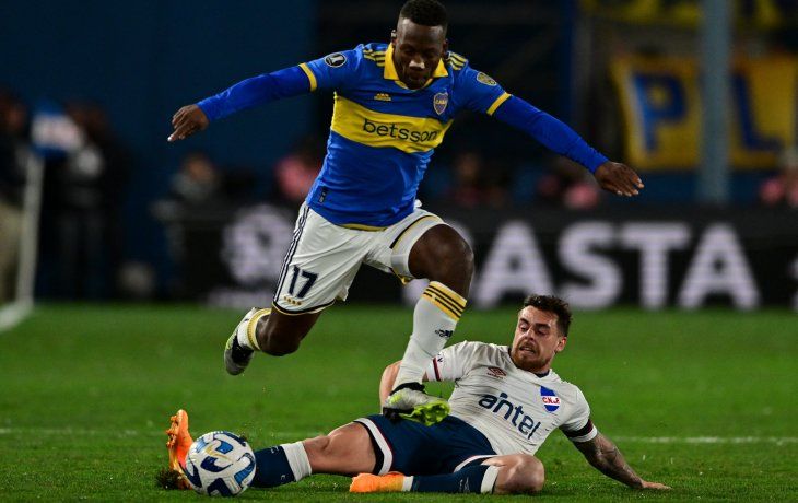 Boca igualó sin goles en su visita a Nacional y definirá la serie en la Bombonera