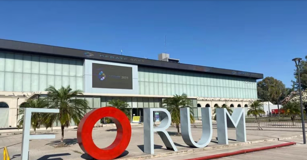 Sergio Massa recorrió el Centro de Convenciones donde se realizará el debate presidencial